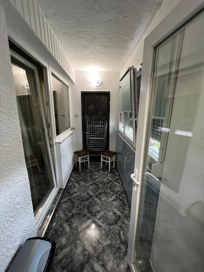 Ene Apart Oradea Free Parking Ngoại thất bức ảnh
