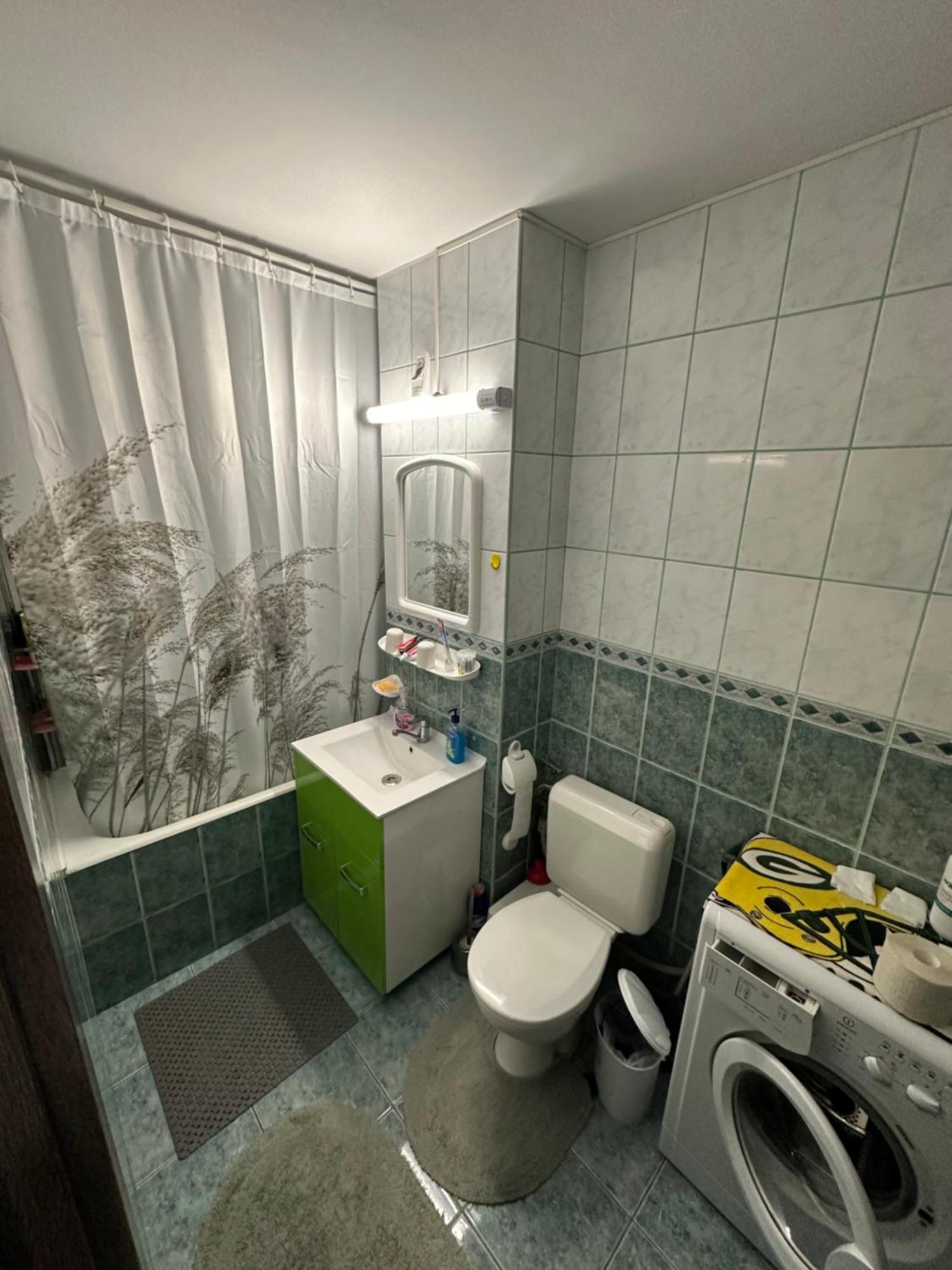 Ene Apart Oradea Free Parking Ngoại thất bức ảnh